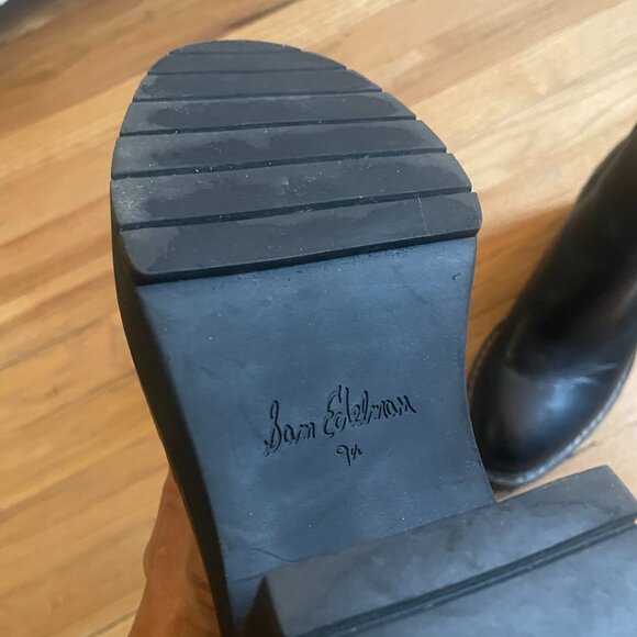 Lug sole Bootie - Picture 4 of 7